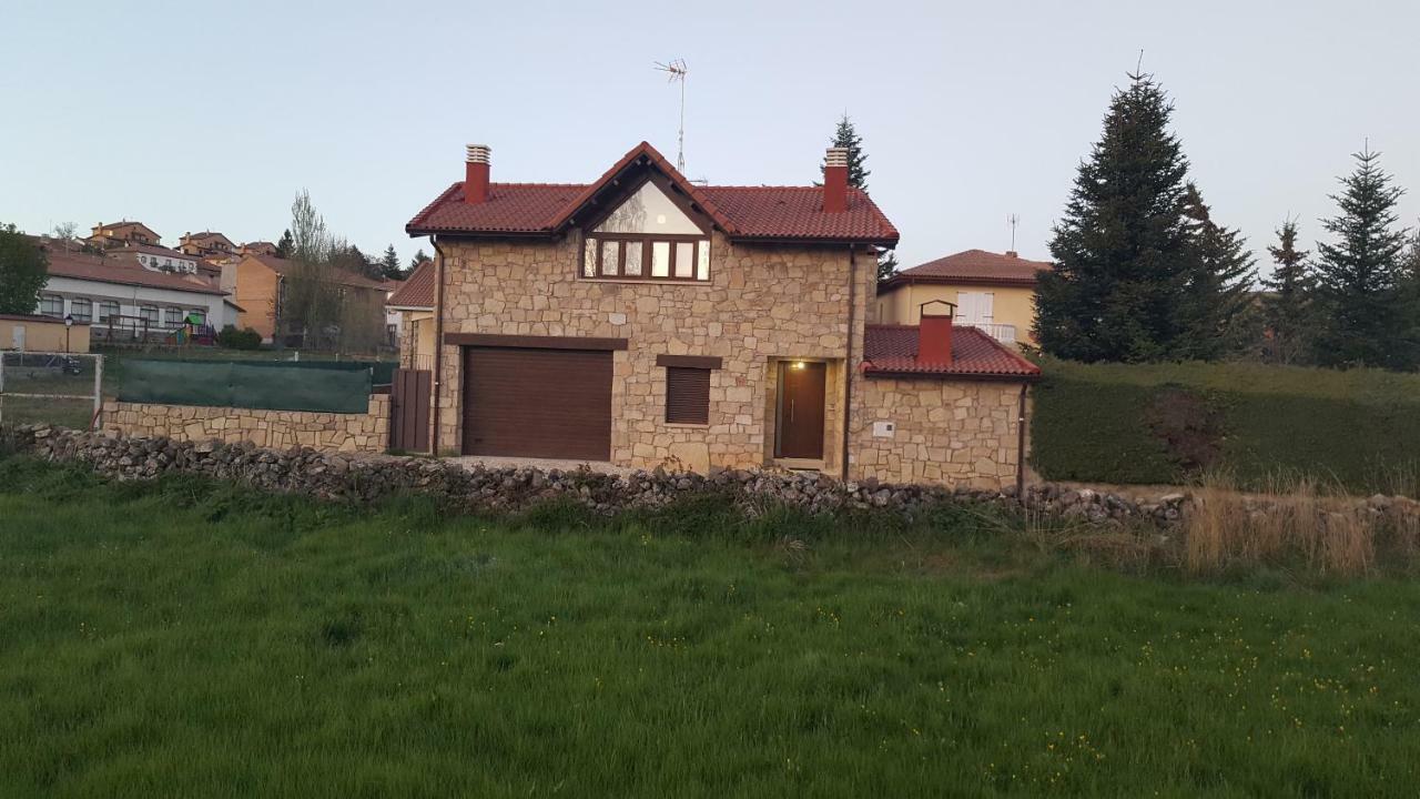 El Cordel De Gredos Guest House Navarredonda de Gredos Exterior photo